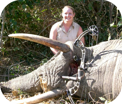 American woman murders elephant